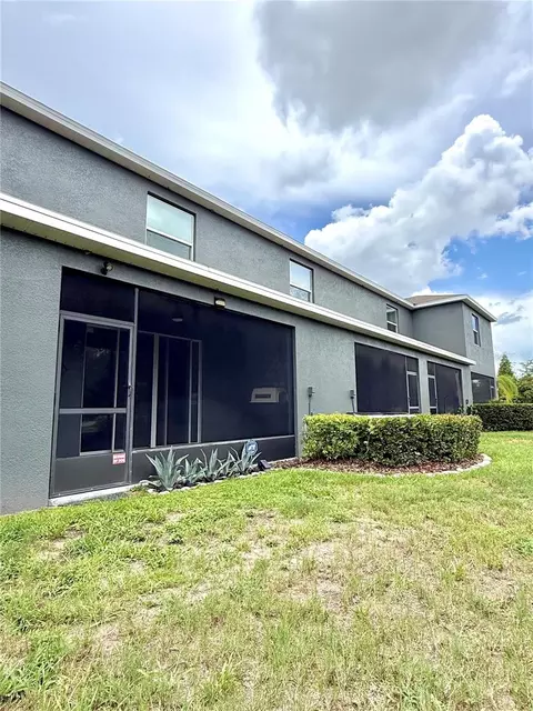Exterior - 8771 Falling Blue Pl, Riverview, FL 33578 photo 5 of 9