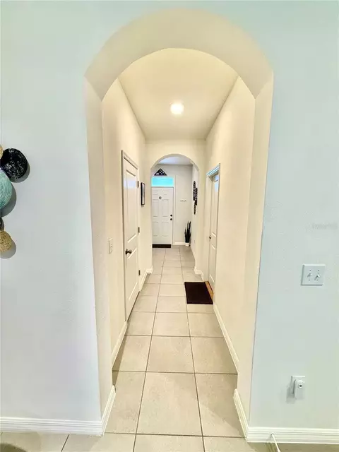 Entry Way - 8771 Falling Blue Pl, Riverview, FL 33578 photo 3 of 8