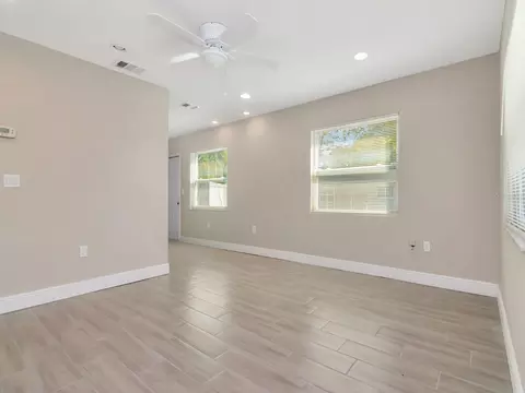 Living - 1207 62nd Ave E, Bradenton, FL 34203 photo 2 of 9