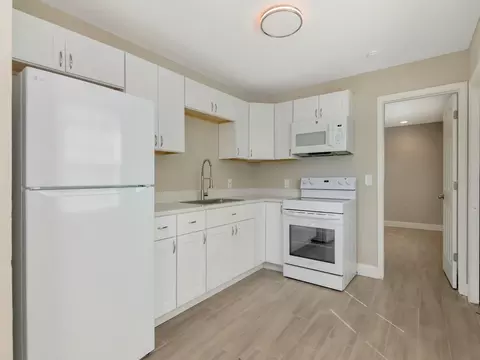 1207 62nd Ave E, Bradenton, FL 34203