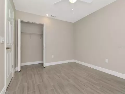 Bedroom - 1207 62nd Ave E, Bradenton, FL 34203 photo 6 of 14