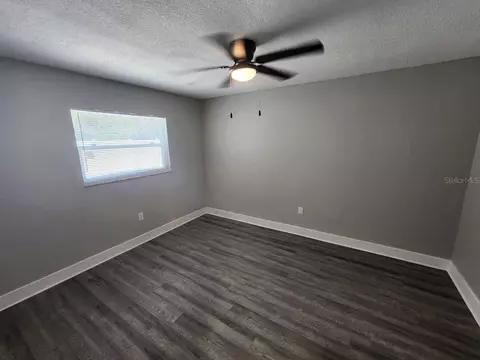 Bedroom - 1207 62nd Ave E, Bradenton, FL 34203 photo 9 of 14