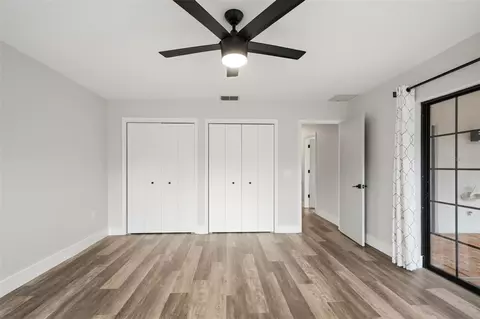 Bedroom - 7231 River Country Dr, Weeki Wachee, FL 34607 photo 2 of 9