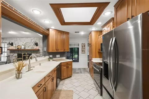 Kitchen - 7231 River Country Dr, Weeki Wachee, FL 34607 photo 3 of 6