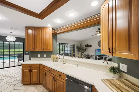 Kitchen - 7231 River Country Dr, Weeki Wachee, FL 34607 photo 5 of 6
