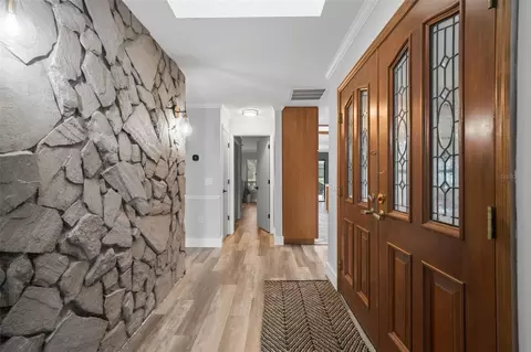 Entry Way - 7231 River Country Dr, Weeki Wachee, FL 34607 photo 14 of 17