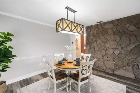 Dining - 7231 River Country Dr, Weeki Wachee, FL 34607 photo 2 of 3