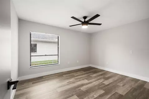 Bedroom - 7231 River Country Dr, Weeki Wachee, FL 34607 photo 6 of 9