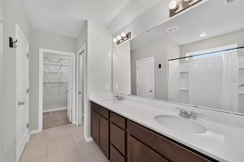 Entry Way - 6708 Devlin Ln, Wesley Chapel, FL 33545 photo 4 of 7