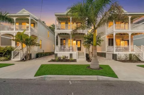 Exterior - 324 6th St E, Bradenton, FL 34208 photo 6 of 10