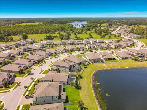 View/Area - 19563 Leonard Rd, Lutz, FL 33558 photo 4 of 6