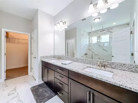 Bath - 19563 Leonard Rd, Lutz, FL 33558 photo 1 of 5