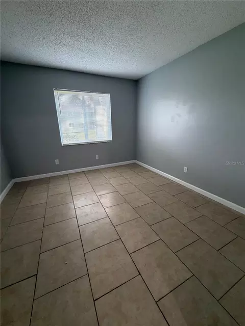 Bedroom - 233 Thorn Tree Pl, Brandon, FL 33510 photo 3 of 4