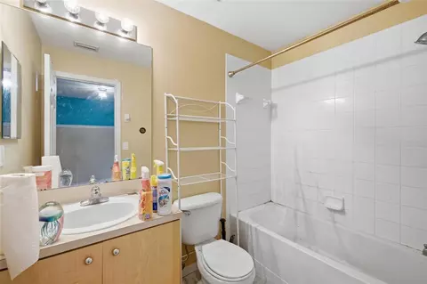 Bath - 11009 Winter Crest Dr, Riverview, FL 33569 photo 3 of 3