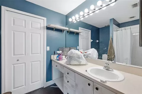 Bath - 11009 Winter Crest Dr, Riverview, FL 33569 photo 1 of 3