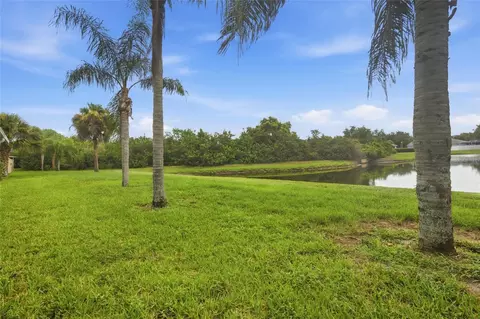 Exterior - 11009 Winter Crest Dr, Riverview, FL 33569 photo 4 of 5