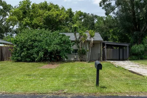 304 E Hydrangia St, Tampa, FL 33612