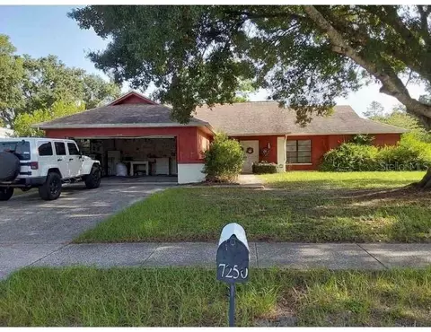 7250 Woodbrook Dr, Tampa, FL 33625