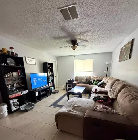 Living - 237 Red Maple Pl, Brandon, FL 33510 photo 1 of 1