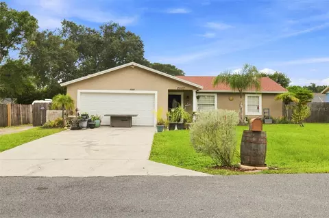 2507 Martha Ln, Land O Lakes, FL 34639