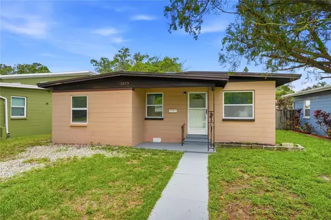 3219 40th St N, Saint Petersburg, FL 33713