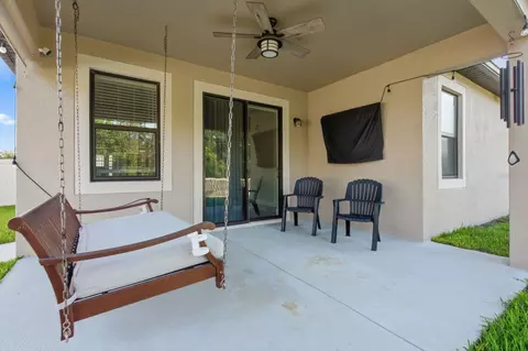Exterior - 18624 Malinche Loop, Spring Hill, FL 34610 photo 6 of 12