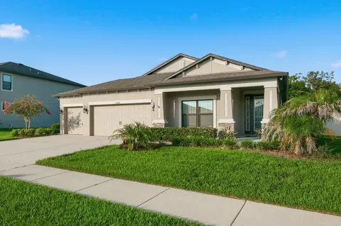 Exterior - 18624 Malinche Loop, Spring Hill, FL 34610 photo 2 of 12