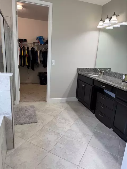 Bath - 11612 Sunburst Marble Rd, Riverview, FL 33579 photo 2 of 7