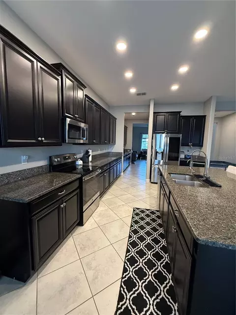 Kitchen - 11612 Sunburst Marble Rd, Riverview, FL 33579 photo 5 of 5