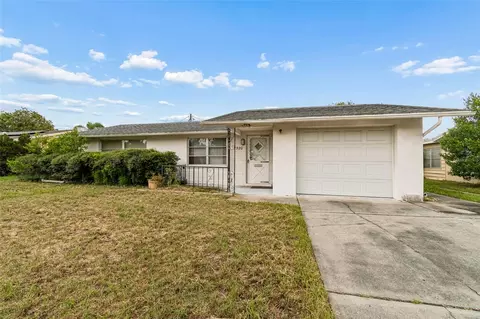 7520 Bougenville Dr, Port Richey, FL 34668