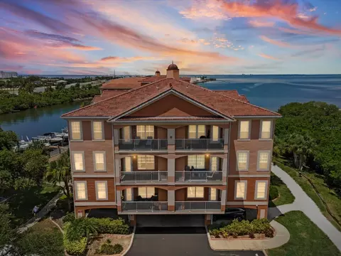 5000 Culbreath Key Way #9-301, Tampa, FL 33611