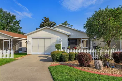 2133 Escobar Ave, The Villages, FL 32159