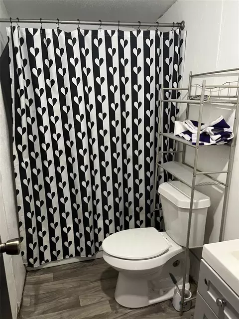 Bath - 4901 Lillian Black Rd, Saint Cloud, FL 34771 photo 3 of 3