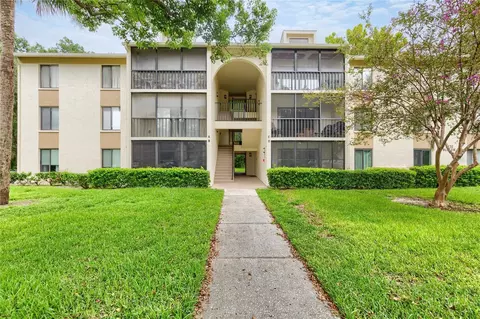 3232 Lake Pine Way E #B1, Tarpon Springs, FL 34688