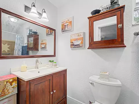Bath - 197 Rosedale Ave, Spring Hill, FL 34606 photo 2 of 3