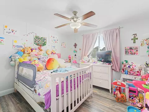 Bedroom - 197 Rosedale Ave, Spring Hill, FL 34606 photo 3 of 4