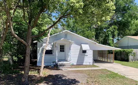 4836 19th St, Zephyrhills, FL 33542