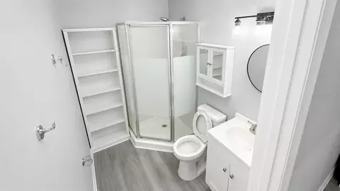 Bath - 415 Avenue E SE, Winter Haven, FL 33880 photo 1 of 2