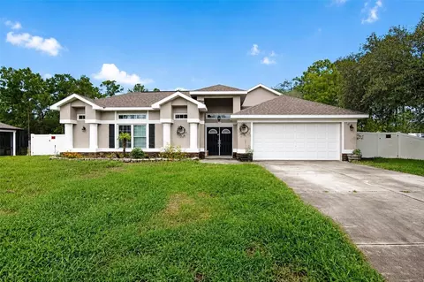 9123 Mavis Rd, Weeki Wachee, FL 34613