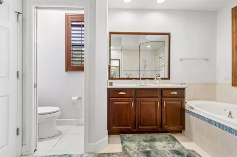 Bath - 5919 118th Ter E, Parrish, FL 34219 photo 3 of 8