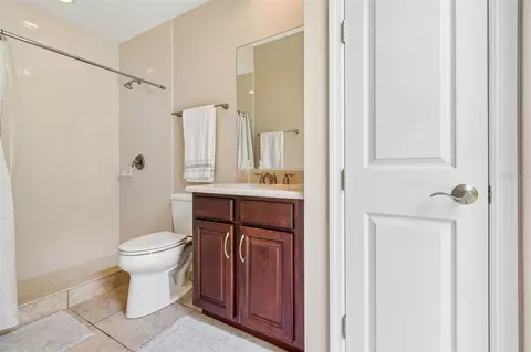 Bath - 5919 118th Ter E, Parrish, FL 34219 photo 1 of 8