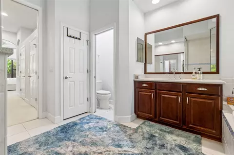Bath - 5919 118th Ter E, Parrish, FL 34219 photo 6 of 8