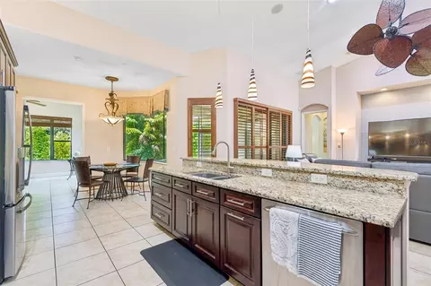 Kitchen - 5919 118th Ter E, Parrish, FL 34219 photo 3 of 8