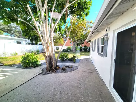 Exterior - 14196 Jeff Rd, Largo, FL 33774 photo 3 of 18