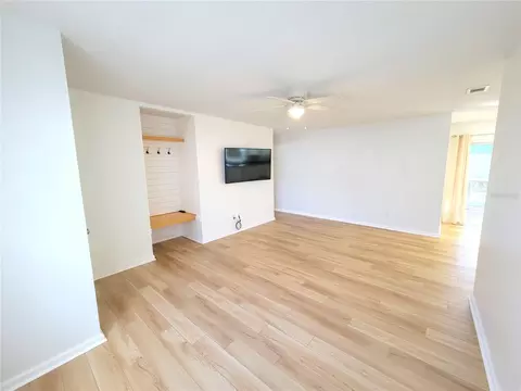 Living - 14196 Jeff Rd, Largo, FL 33774 photo 2 of 10