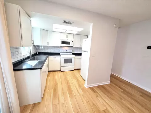 Kitchen - 14196 Jeff Rd, Largo, FL 33774 photo 2 of 15