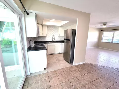 Kitchen - 14196 Jeff Rd, Largo, FL 33774 photo 12 of 15