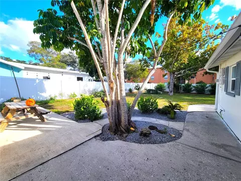 Exterior - 14196 Jeff Rd, Largo, FL 33774 photo 4 of 18