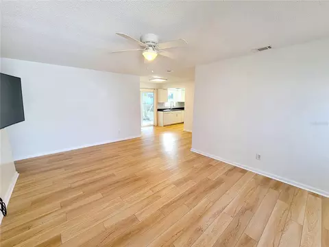 Living - 14196 Jeff Rd, Largo, FL 33774 photo 1 of 10