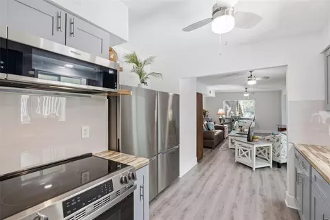 Kitchen - 1516 Adele Pl, Largo, FL 33770 photo 4 of 4